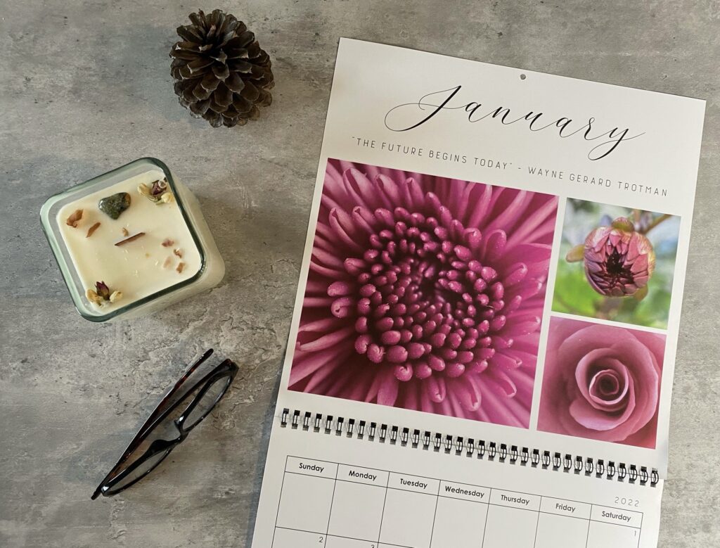 January calendar flat lay